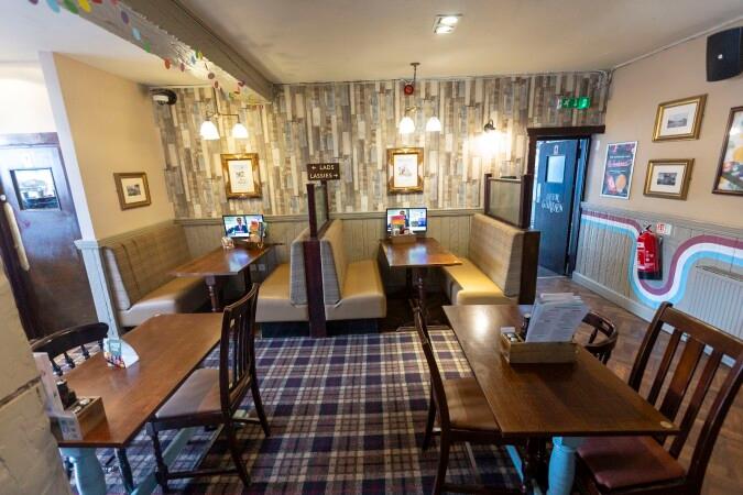 Best Sports Bars in Ayrshire - Drouthy Neebors (Largs)